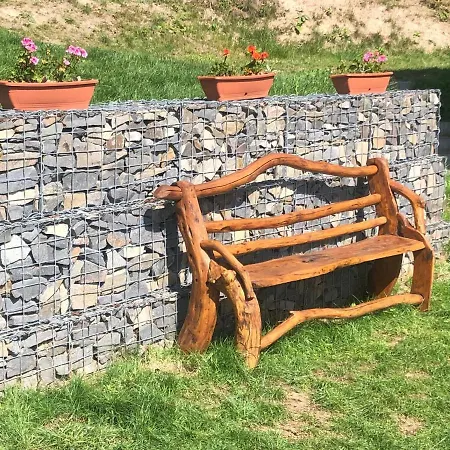 Gábor *